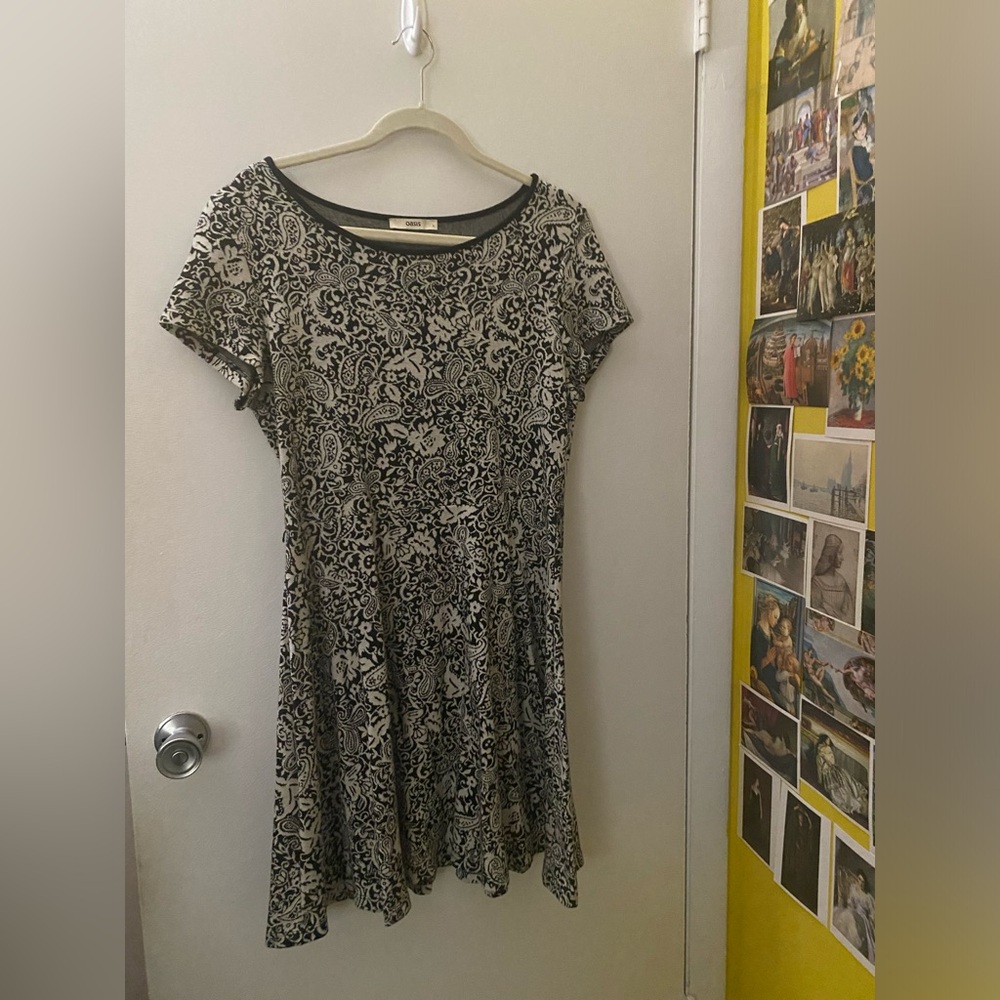 Oasis Black and White Patterned Knit A-Line Dress